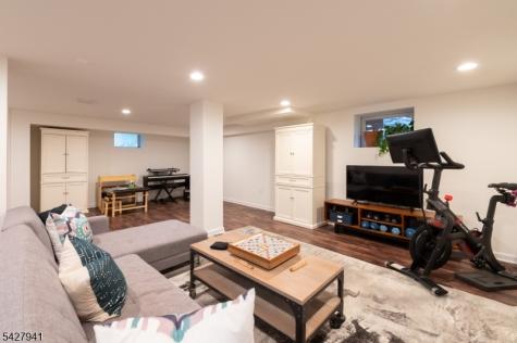 82 Oakland Road Maplewood NJ 07040