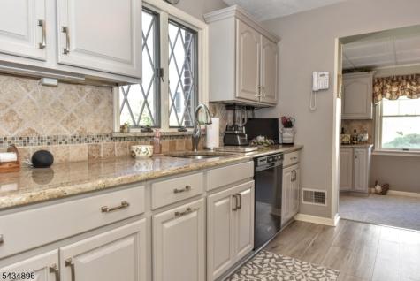 159 Overlook Avenue North Haledon NJ 07508