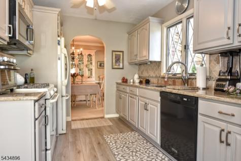 159 Overlook Avenue North Haledon NJ 07508