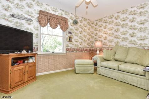 159 Overlook Avenue North Haledon NJ 07508
