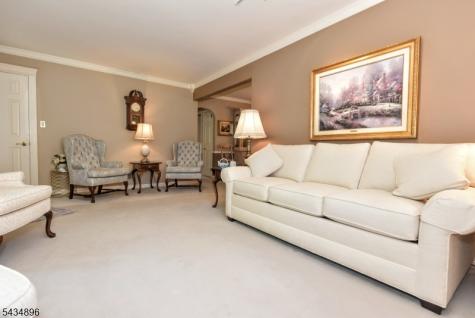 159 Overlook Avenue North Haledon NJ 07508