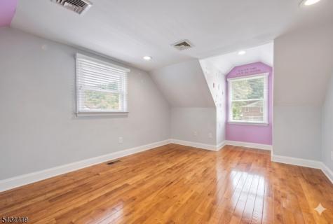 17 Canterbury Road Ringwood NJ 07456