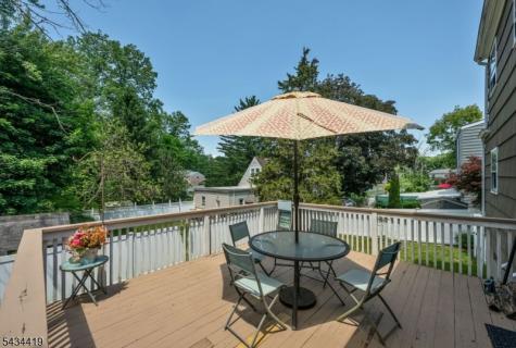 17 Canterbury Road Ringwood NJ 07456