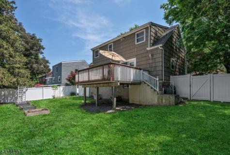 17 Canterbury Road Ringwood NJ 07456