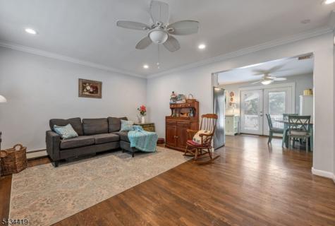 17 Canterbury Road Ringwood NJ 07456