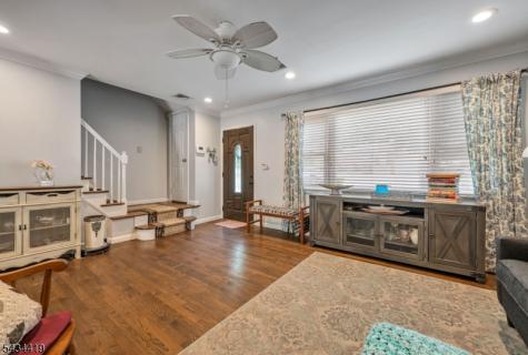 17 Canterbury Road Ringwood NJ 07456