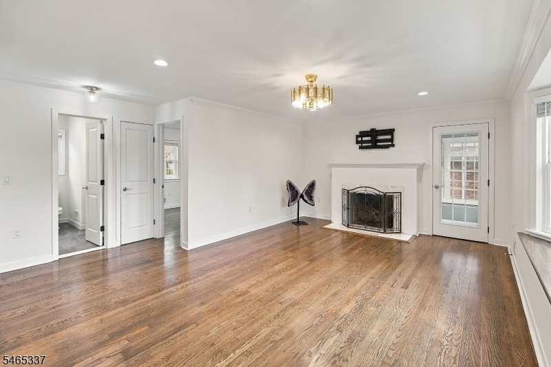 90 Hillside Avenue Springfield NJ 07081