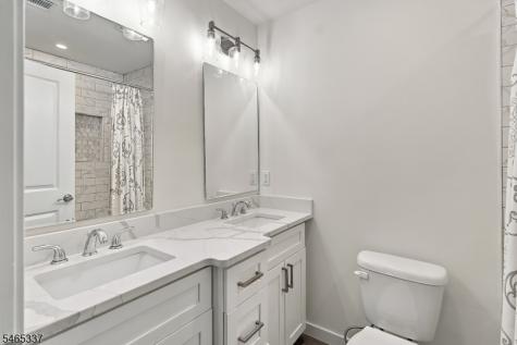 90 Hillside Avenue Springfield NJ 07081