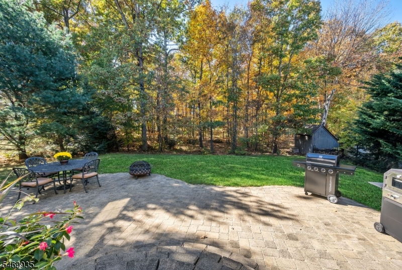 21 Winding Ridge Road Jefferson NJ 07849
