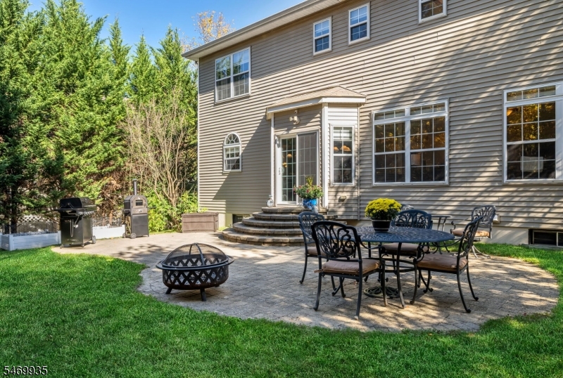 21 Winding Ridge Road Jefferson NJ 07849
