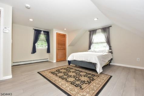 40 Poplar Grove Terrace West Milford NJ 07480