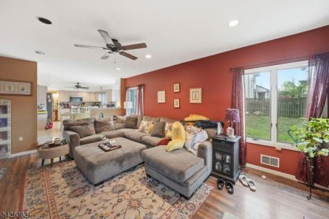121 W Hill Road Woodbridge NJ 07067