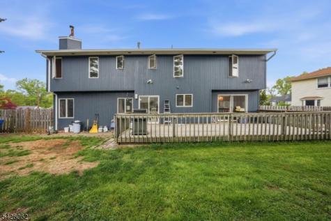 121 W Hill Road Woodbridge NJ 07067