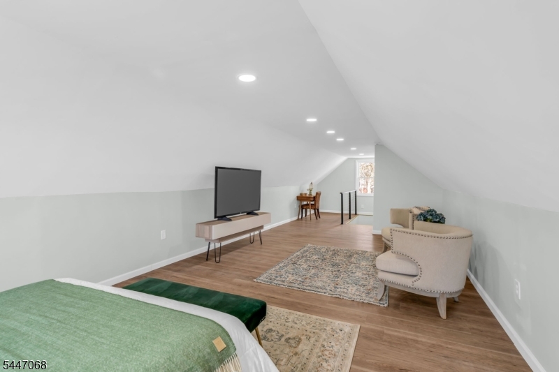 1573 Wyndmoor Avenue Hillside NJ 07205