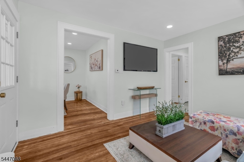 1573 Wyndmoor Avenue Hillside NJ 07205