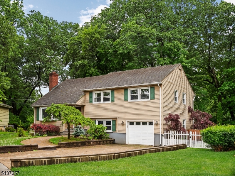 17 Ravine Court Clifton NJ 07013