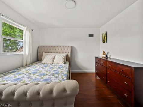 17 Ravine Court Clifton NJ 07013