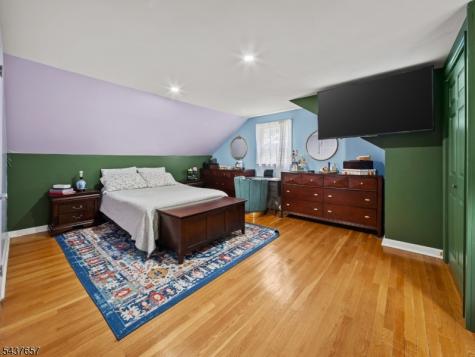 17 Ravine Court Clifton NJ 07013