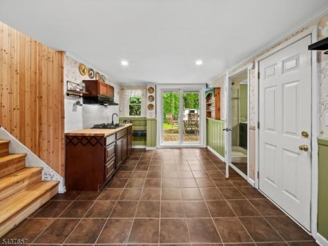 17 Ravine Court Clifton NJ 07013