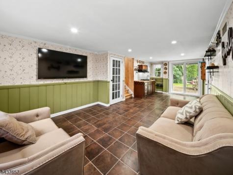 17 Ravine Court Clifton NJ 07013
