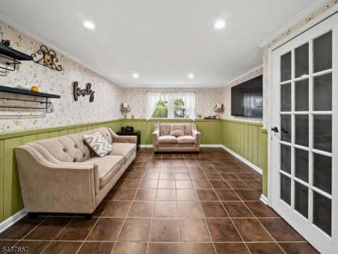 17 Ravine Court Clifton NJ 07013