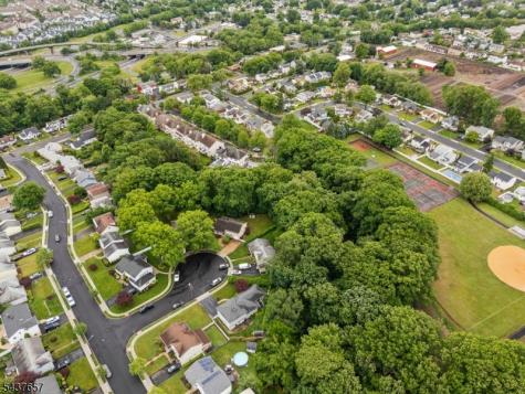 17 Ravine Court Clifton NJ 07013