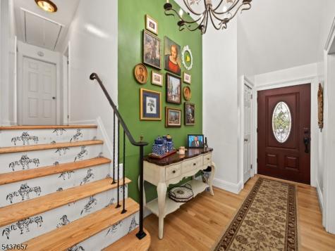 17 Ravine Court Clifton NJ 07013