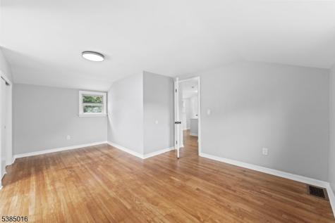 18 Farmingdale Avenue Bloomfield NJ 07003
