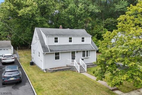 18 Farmingdale Avenue Bloomfield NJ 07003