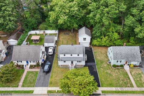 18 Farmingdale Avenue Bloomfield NJ 07003