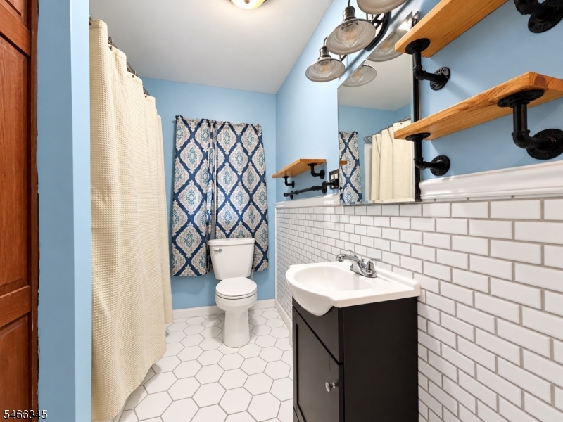 3 Crystal Springs Road Hardyston NJ 07419