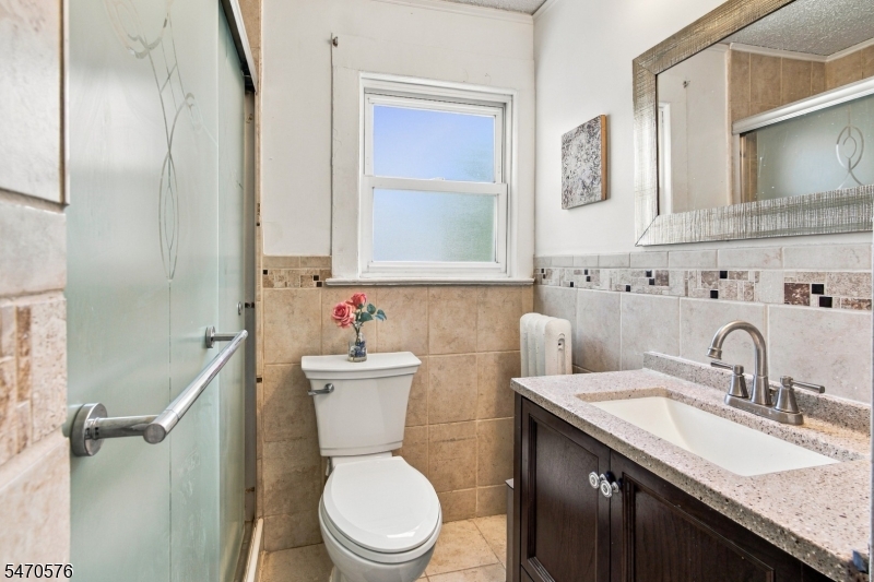 211 Hillside Road Elizabeth NJ 07208