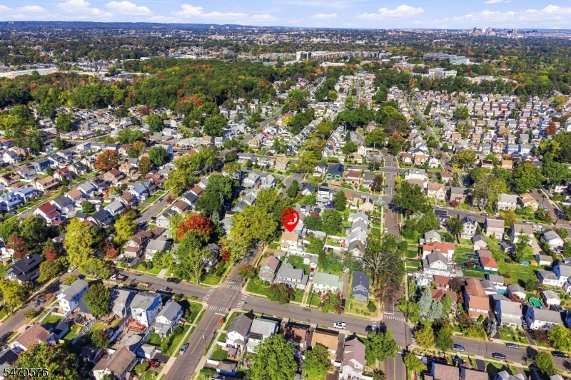 211 Hillside Road Elizabeth NJ 07208