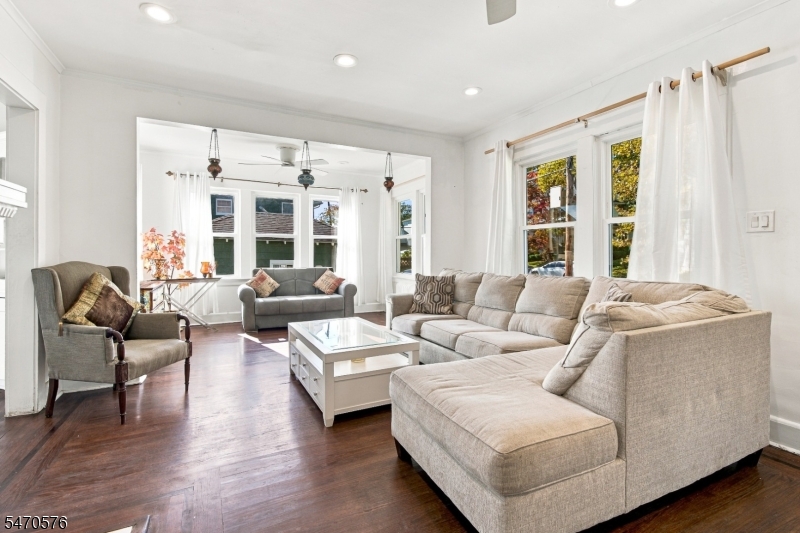 211 Hillside Road Elizabeth NJ 07208