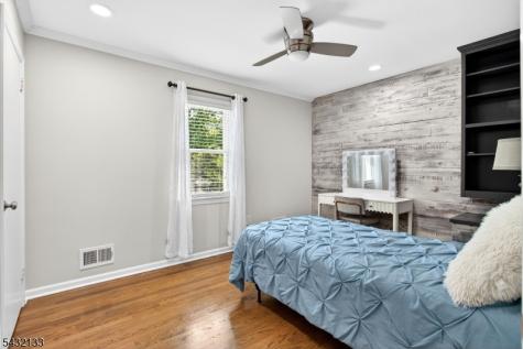 53 Heron Road Middletown NJ 07748