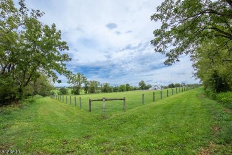 71 Rainbow Hill Road East Amwell NJ 08822