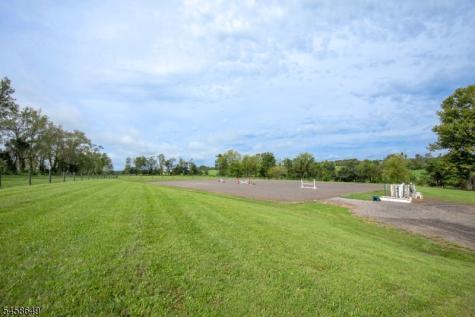 71 Rainbow Hill Road East Amwell NJ 08822