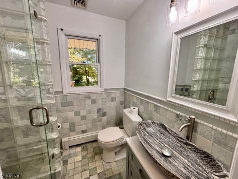 447 Manchester Avenue North Haledon NJ 07508