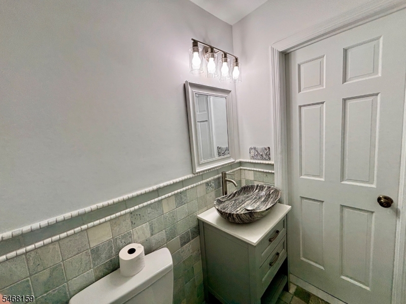 447 Manchester Avenue North Haledon NJ 07508