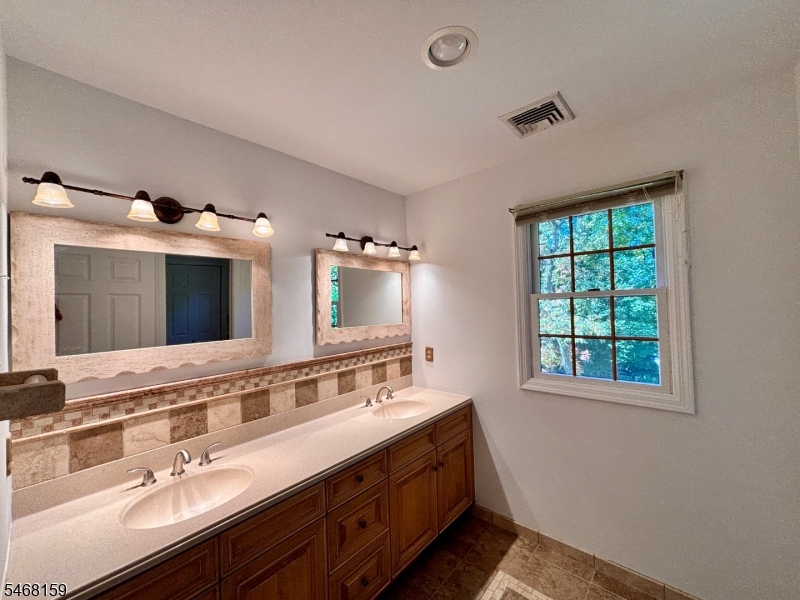 447 Manchester Avenue North Haledon NJ 07508