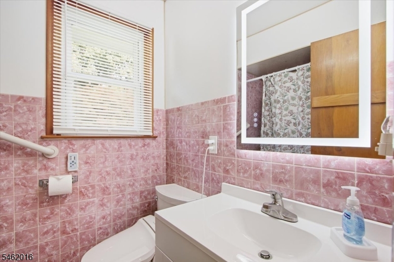 16 Sandra Lane Randolph NJ 07869