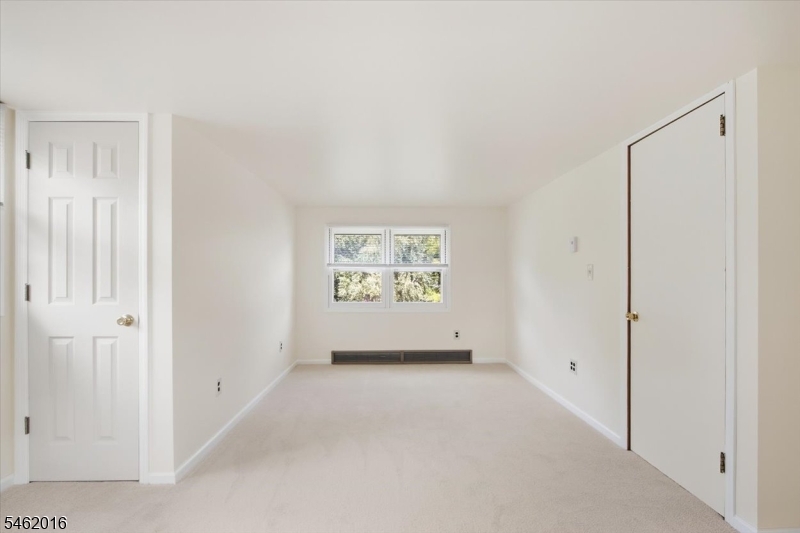 16 Sandra Lane Randolph NJ 07869