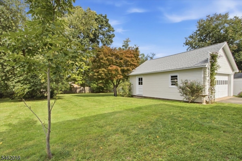 16 Sandra Lane Randolph NJ 07869