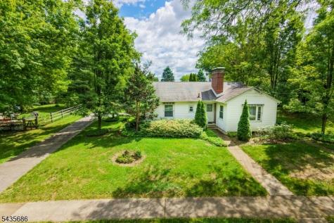 133 Frost Avenue Phillipsburg NJ 08865
