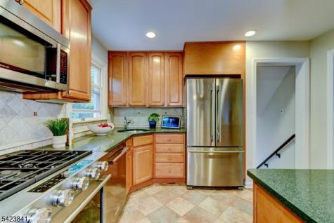 110 Woodland Road New Providence NJ 07974