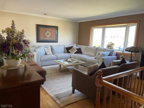 71 Rodak Circle Edison NJ 08817