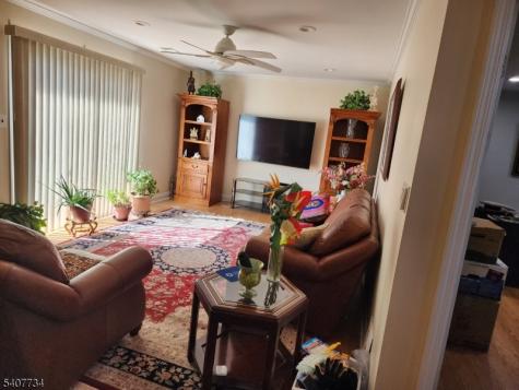 71 Rodak Circle Edison NJ 08817