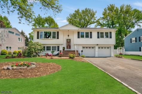 98 Vassar Drive Paramus NJ 07652