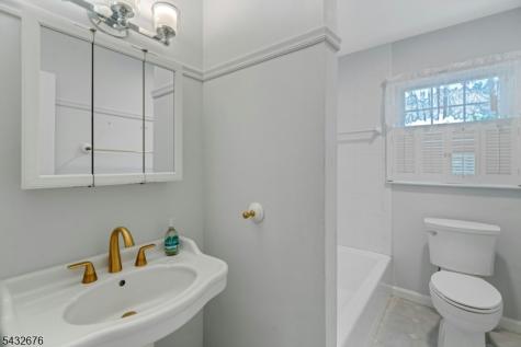 98 Vassar Drive Paramus NJ 07652