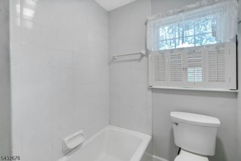 98 Vassar Drive Paramus NJ 07652